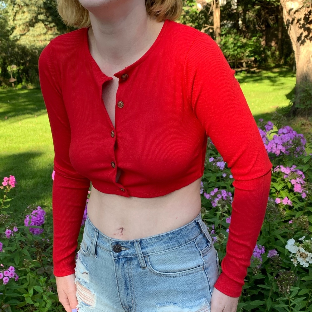 Red Cropped long sleeve